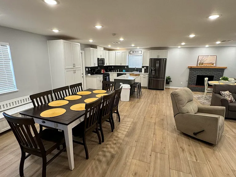 8701 Grover Dr — Photo 3