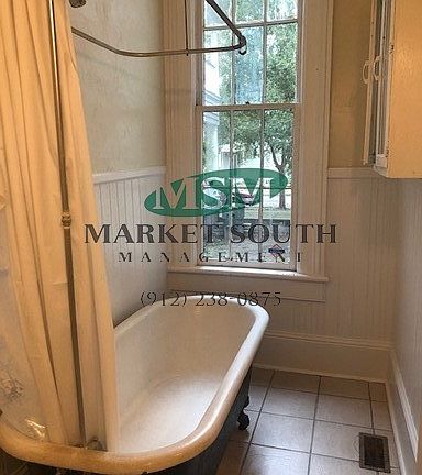 3rd image of 308 E Waldburg St