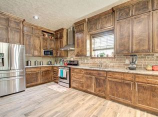 17680 Mark Dr, Conroe, TX 77302