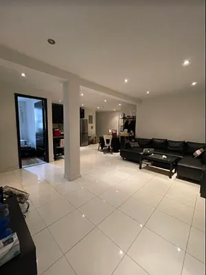 Rented by Batra Group Inc | media 1