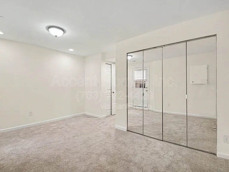 449 Old Town Ct — Photo 21