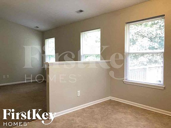 3rd image of 903 Washington Cove Way