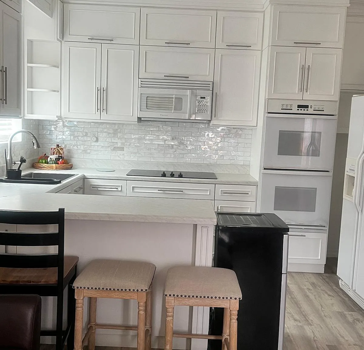 2 bed, $1,900 — Photo 2