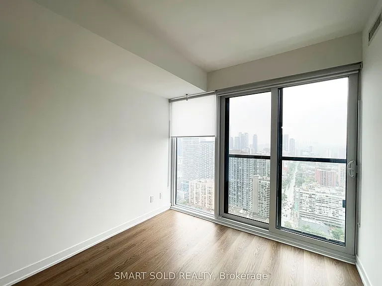 319 Jarvis St #4707 — Photo 8