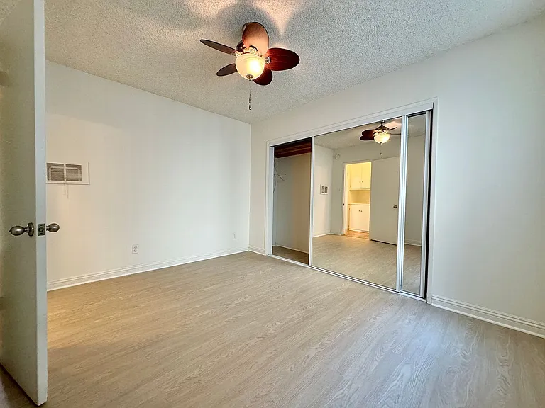 pac126 — Photo 18