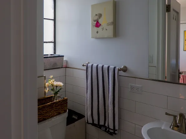 5 Tudor City Place image 9 of 14