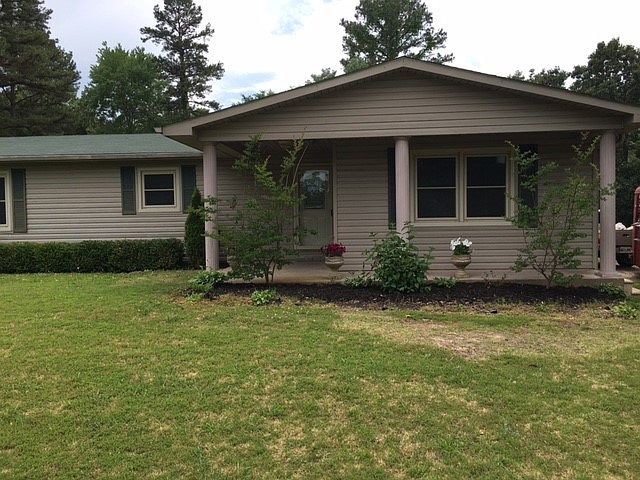 1st image of 750 Grand Valley Dr