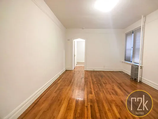 Rented by Realty 2000 Corp | media 5