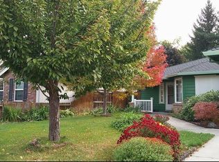 1818 Cottonwood Dr, Central Pt, OR 97502