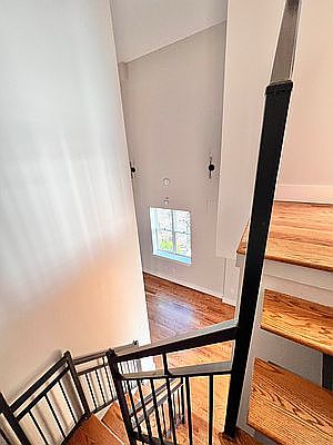4th image of 680 E 21st St #6BN