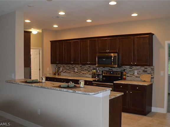 4th image of 5236 Bristo Ave