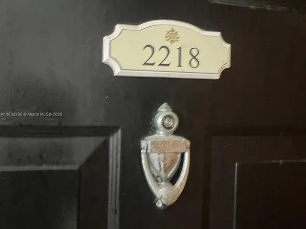 17150 N Bay Rd APT 2218, Sunny Isles Beach, FL 33160