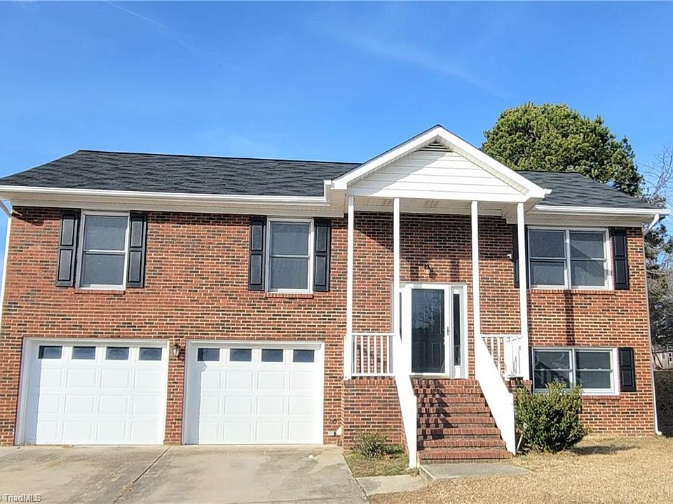 1st image of 305 Mount Olive Dr