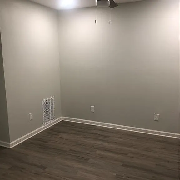 700 Lynn Cir SW — Photo 10