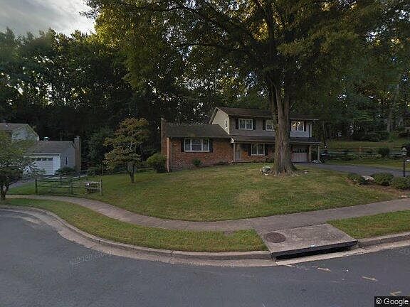 1st image of 3617 Camelot Dr