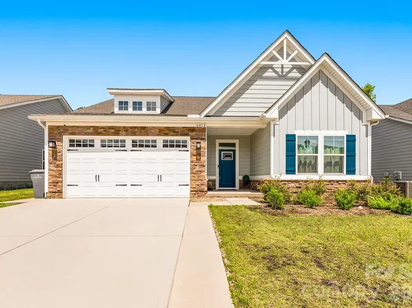 6412 Cambridge Dr, Harrisburg, NC 28075