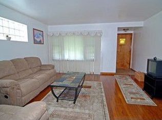 2629 S 11th Ave, Broadview, IL 60155