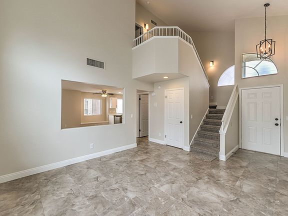 3rd image of 1801 Villa Vista Way