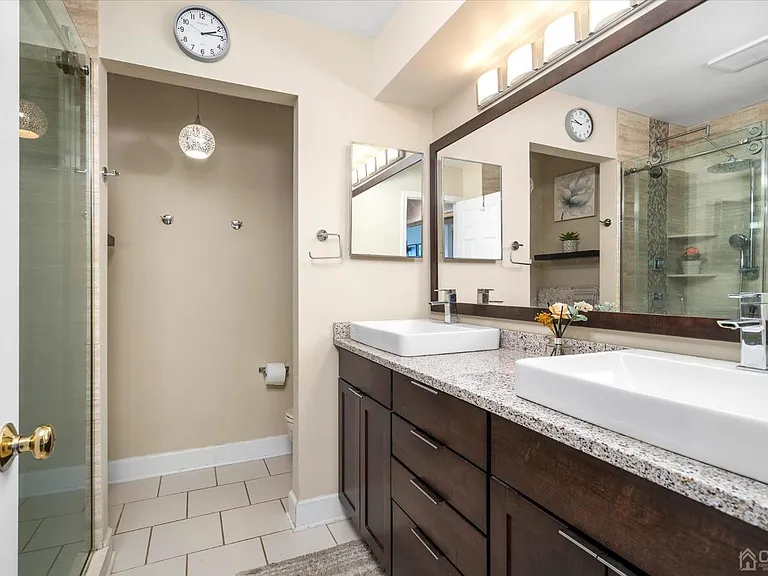 31D Chicopee Dr — Photo 22