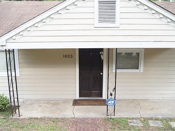 2nd image of 1823 McCormick St