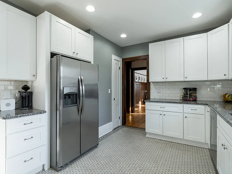 2127 N Hi Mount Blvd #UPPER — Photo 11