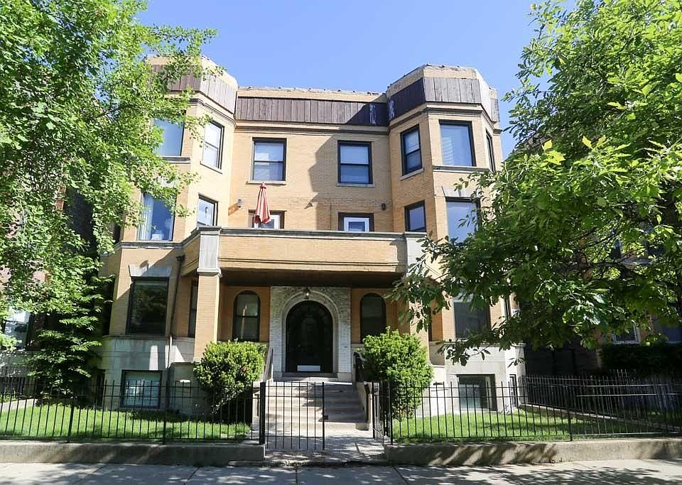 1st image of 920 W Belle Plaine Ave #15548