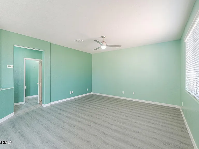 4722 S 238th Ln — Photo 20