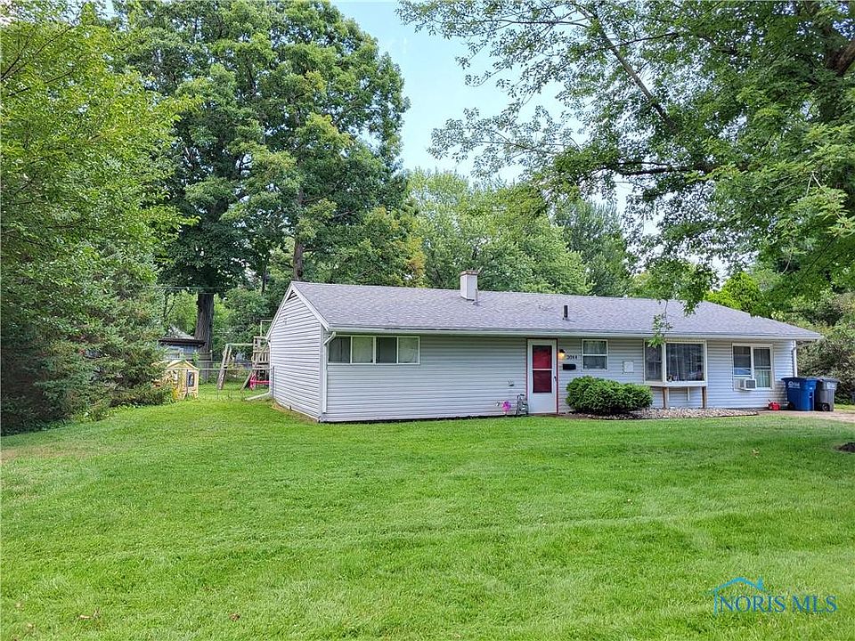 1st image of 3044 Edgebrook Dr