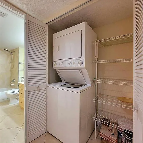 12955 SW 16th Ct — Photo 12