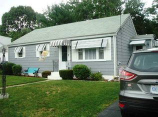 115 Endicott Dr, Warwick, RI 02886