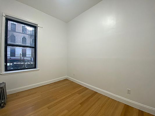 4th image of 508 W 172nd St #3A
