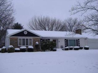 2934 Chamberlain Rd, Akron, OH 44333