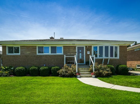 7005 W Sunnyside Ave, Norridge, IL 60706