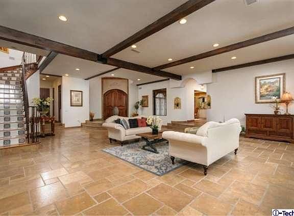 5th image of 345 Corona Dr