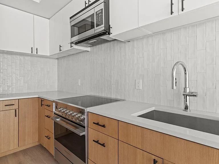 10511 Strathmore Hall Street 701 #3B-3A — Photo 10