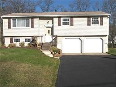 4th image of 1035 Alden Dr