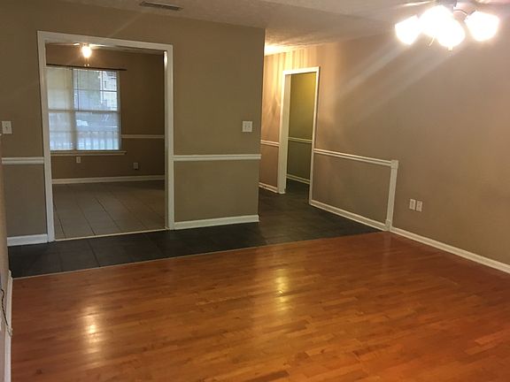 5th image of 795 Scenic Lake Dr