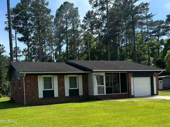 385 Charles Street, Varnville, SC 29944
