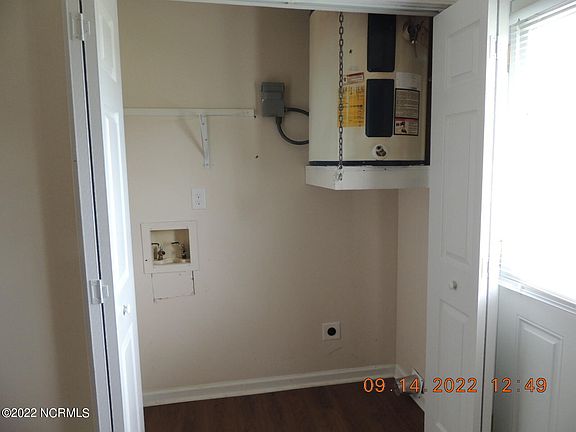 5th image of 105 Ravenwood Dr APT C