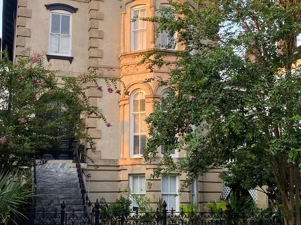 306 E Huntingdon St APT 2, Savannah, GA 31401