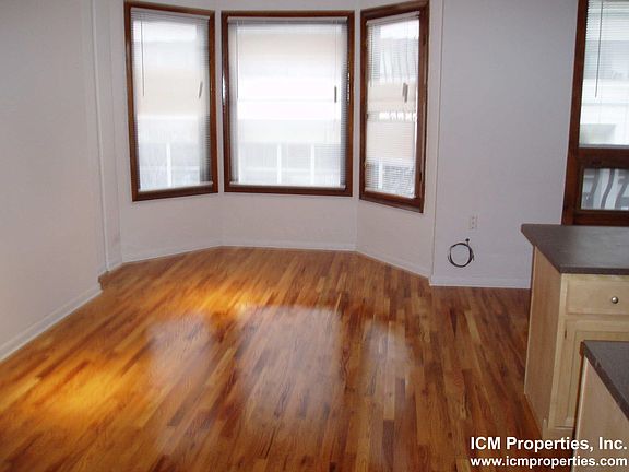 2nd image of 2523 N Lincoln Ave #Dtt2