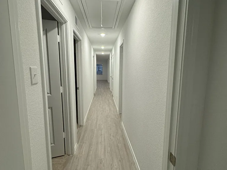Entry way to bedrooms