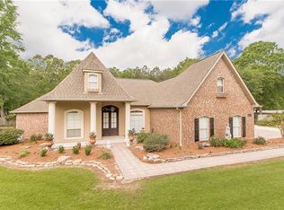 42445 Autumn Dr, Hammond, LA 70403