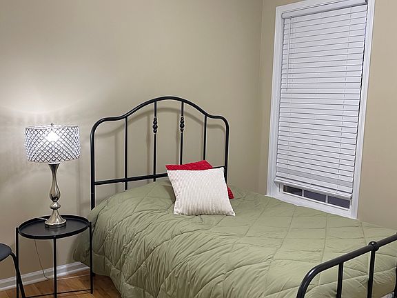 5th image of 610 Larch Looper Dr