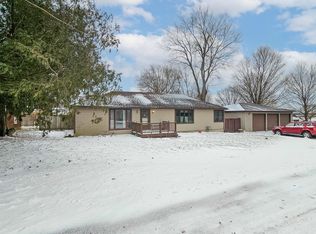 203 Monroe St, Monroe Center, IL 61052