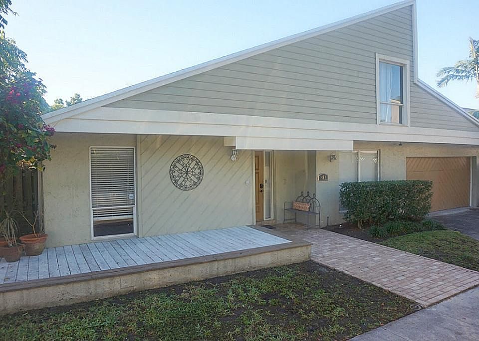 1st image of 461 NW 79th Ave