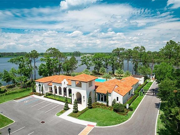 3rd image of 10782 Royal Cypress Way