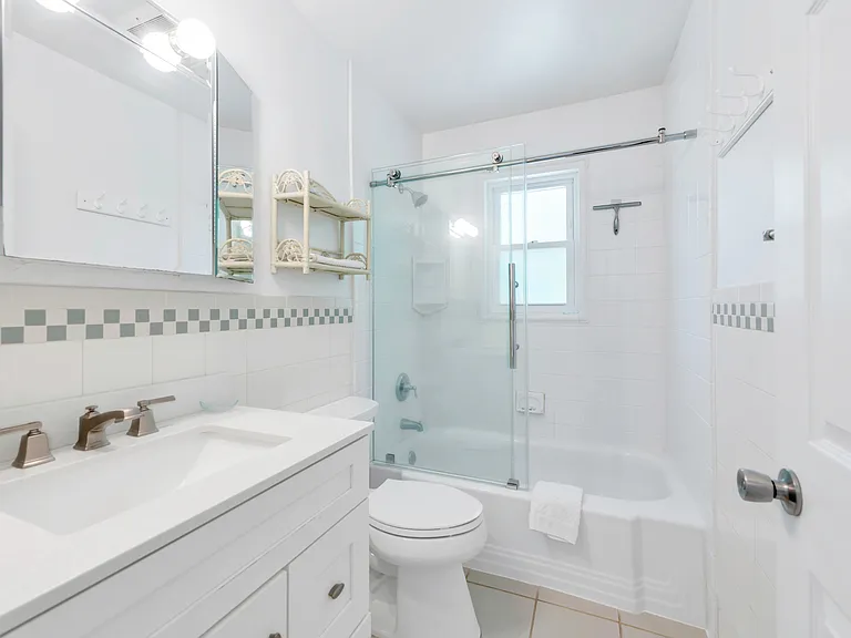 71 Shinnecock Hills Rd — Photo 26