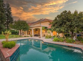 10155 N Edgewood Dr, Fresno, CA 93720