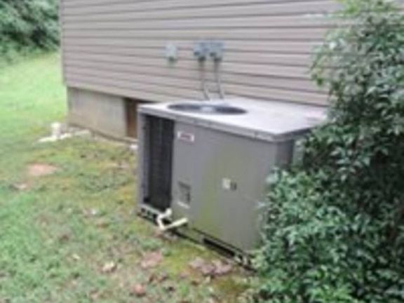 4th image of 136 Cornette St